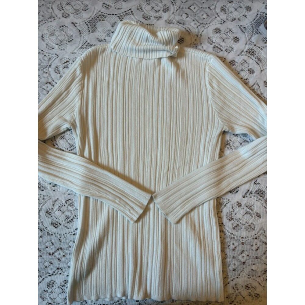 Time & Tru Cream Ribbed Turtleneck - Picture 6 of 6